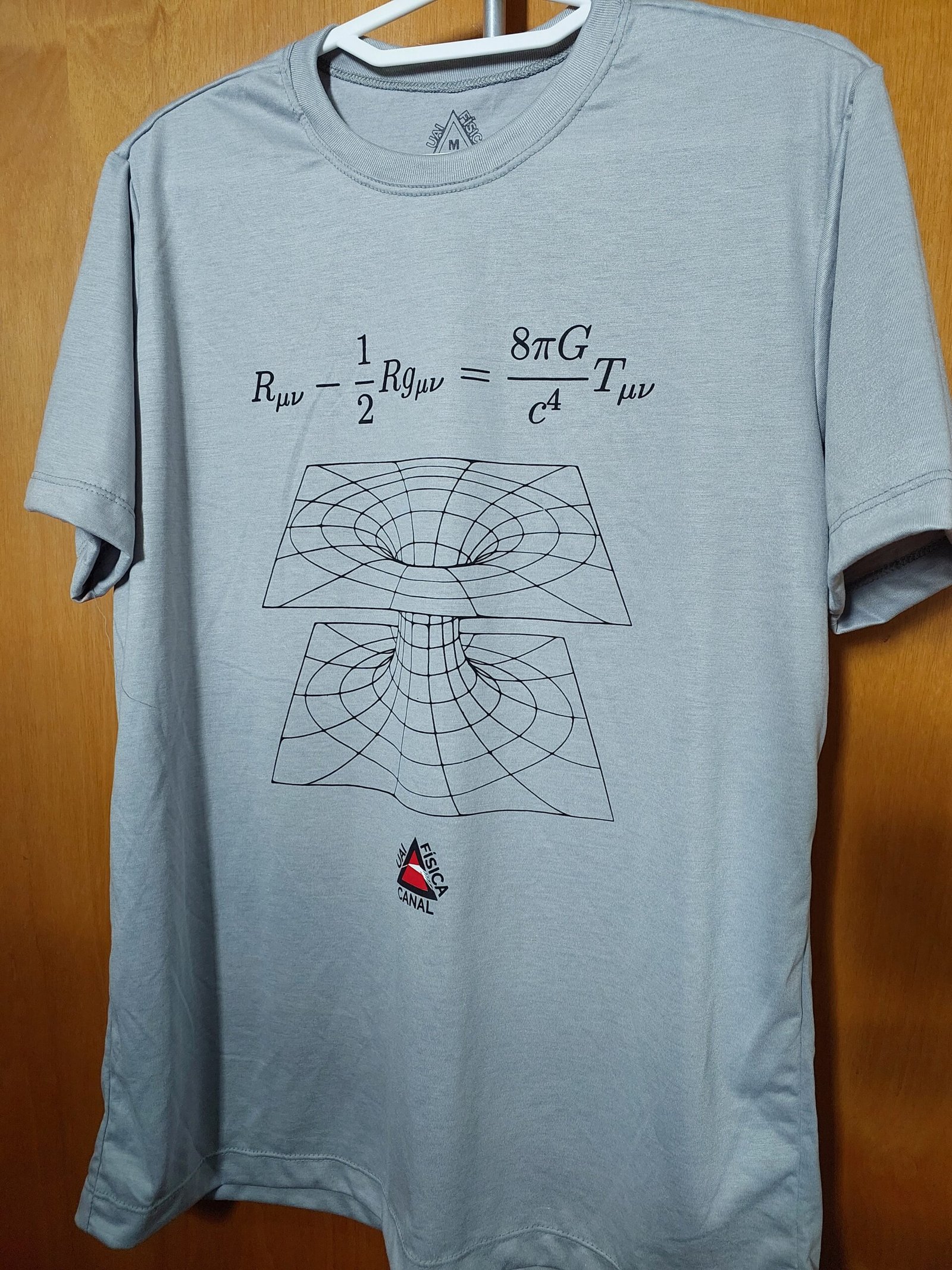 Camisa Relatividade Geral de Einstein - Imagem 4